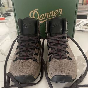 Danner Womens Mountain 600 enduroweave hiking boots - Timberwolf/purple